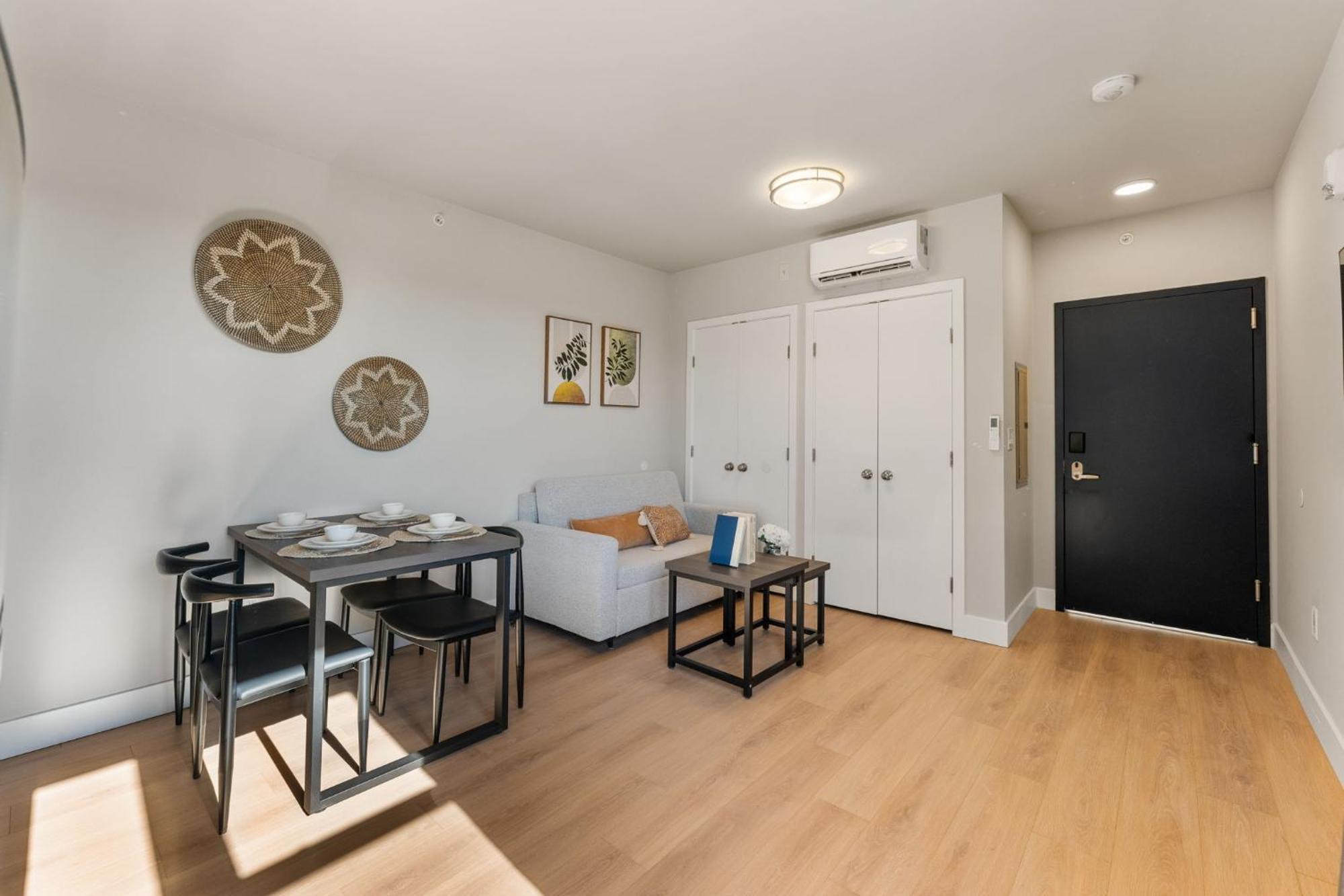 4211 Suites Filadelfia Exterior foto